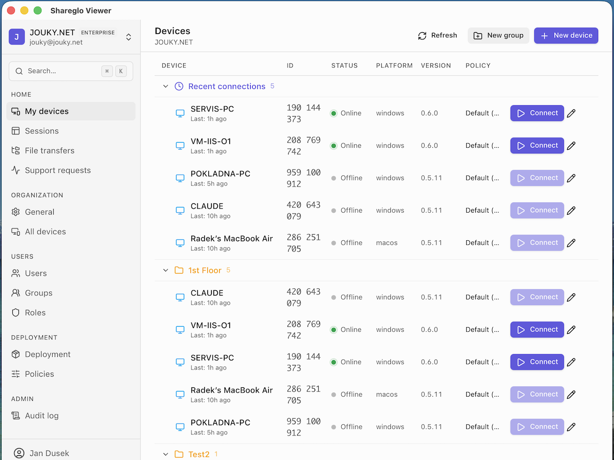 The ShareGlo Viewer app showing a list of remote devices ready to connect.